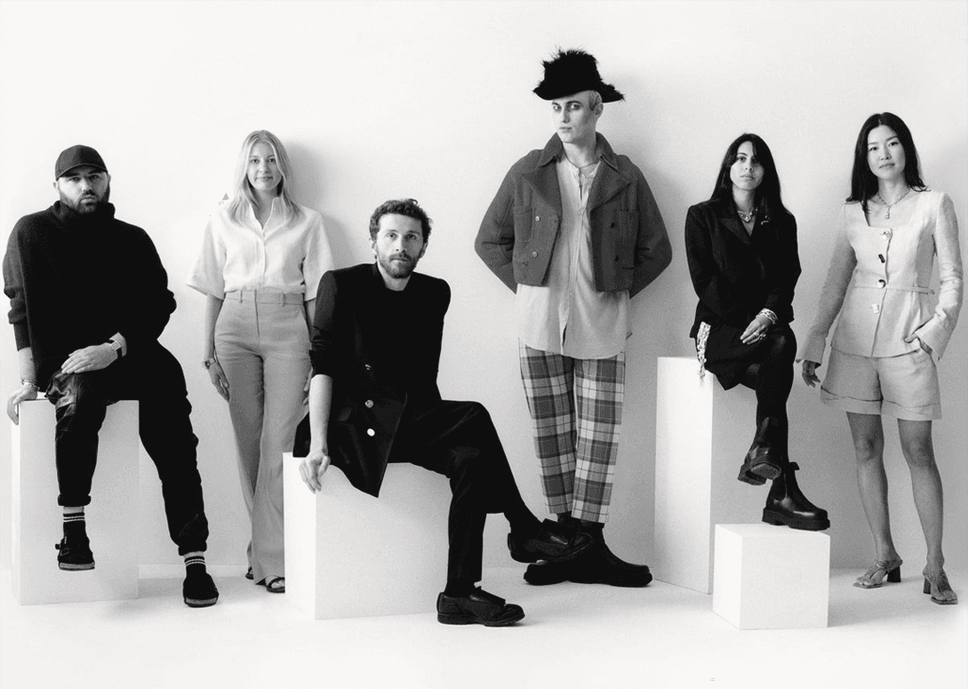HYPERCURATED team